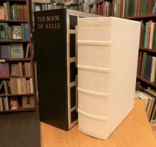 The Book of Kells. Fine Art Facsimile (1990) by